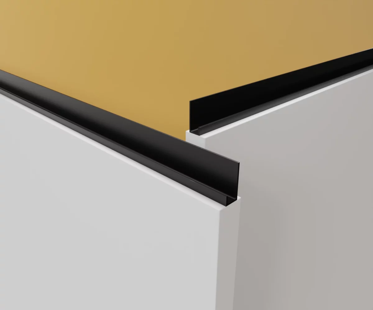 Zwei mattschwarze Aluminium-Profile vom Typ BH-AE-13007 auf weißen Platten vor gelbem Hintergrund.